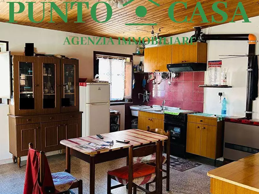 Immagine 4 di Casa indipendente in vendita  in Via Regina Margherita a Lamezia Terme