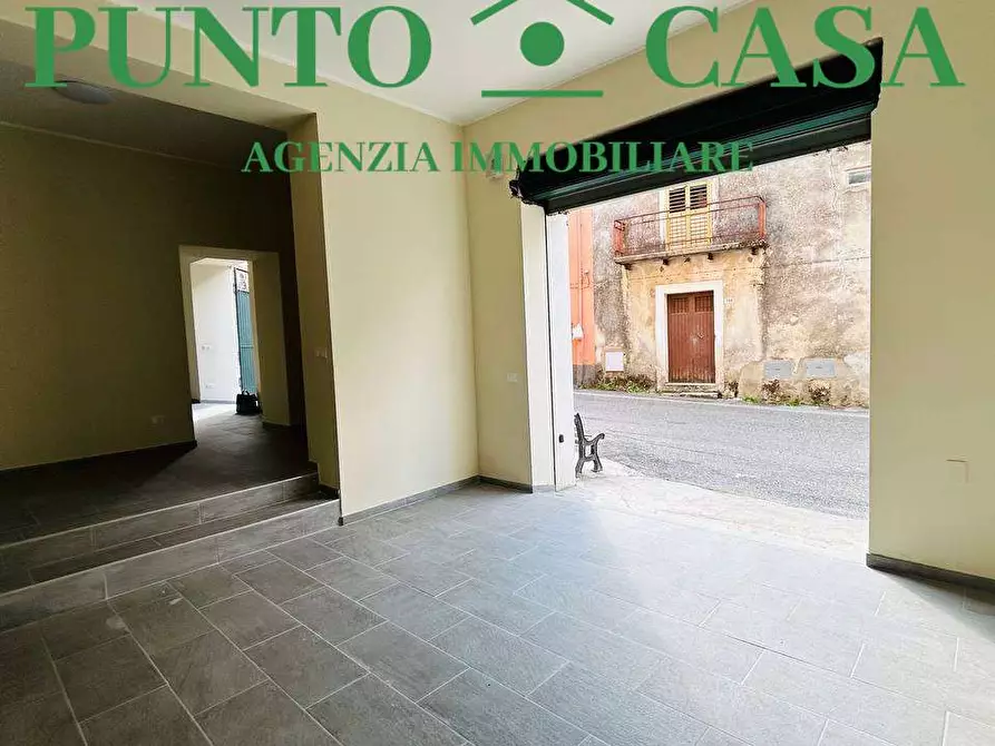 Immagine 19 di Casa indipendente in vendita  in Via Roma a Falerna