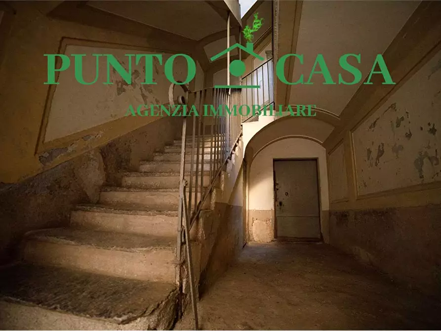 Immagine 4 di Stabile in vendita  in Via Domenico Porchio a Lamezia Terme