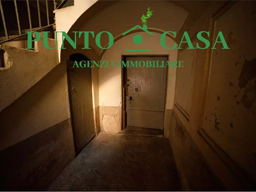 Immagine 5 di Stabile in vendita  in Via Domenico Porchio a Lamezia Terme