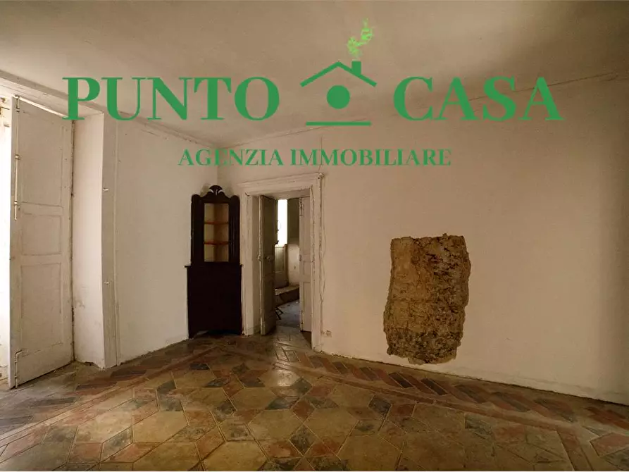 Immagine 30 di Stabile in vendita  in Via Domenico Porchio a Lamezia Terme