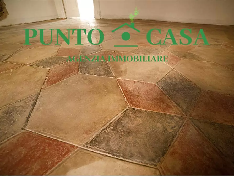 Immagine 31 di Stabile in vendita  in Via Domenico Porchio a Lamezia Terme