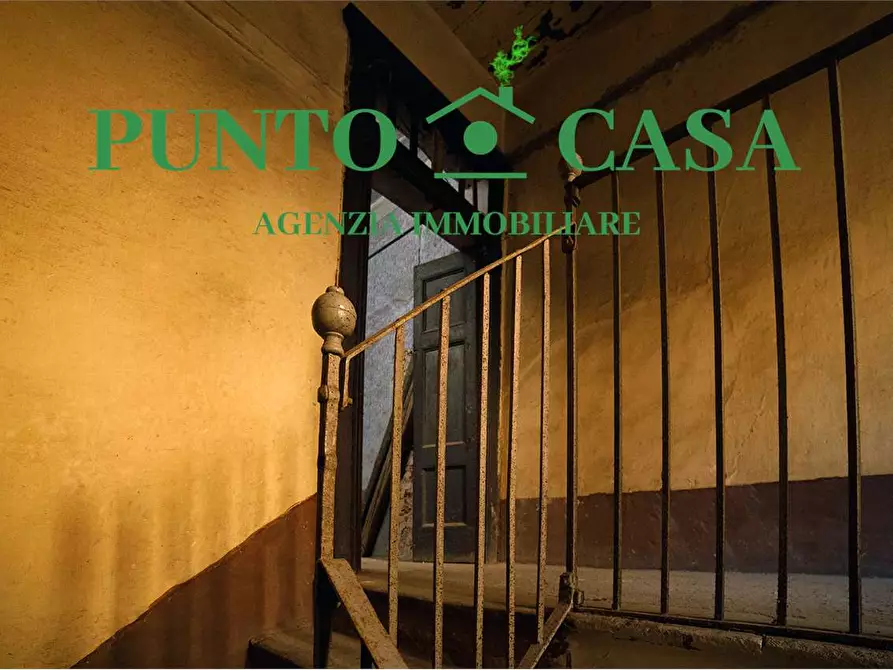 Immagine 35 di Stabile in vendita  in Via Domenico Porchio a Lamezia Terme