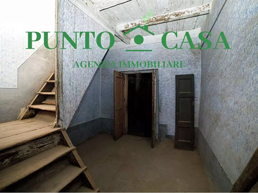 Immagine 36 di Stabile in vendita  in Via Domenico Porchio a Lamezia Terme