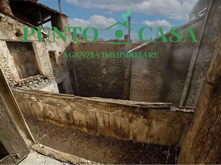 Immagine 42 di Stabile in vendita  in Via Domenico Porchio a Lamezia Terme