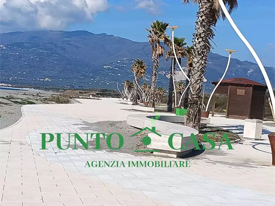 Immagine 73 di Appartamento in vendita  a Lamezia Terme