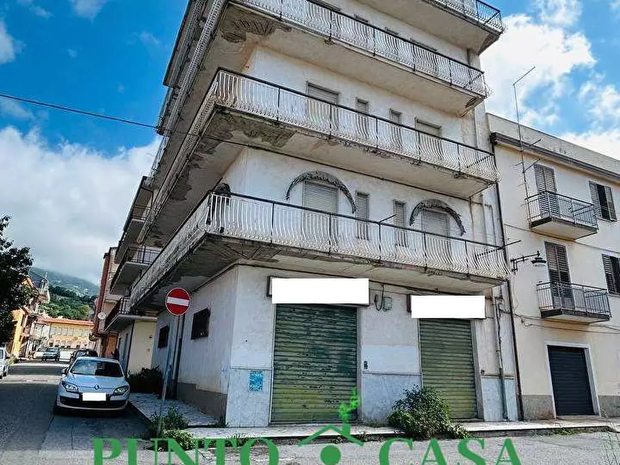 Immagine 22 di Appartamento in vendita  in Via XXIV Maggio a Lamezia Terme