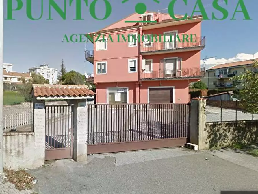 Immagine 1 di Magazzino in vendita  in Via Delle Nazioni a Lamezia Terme