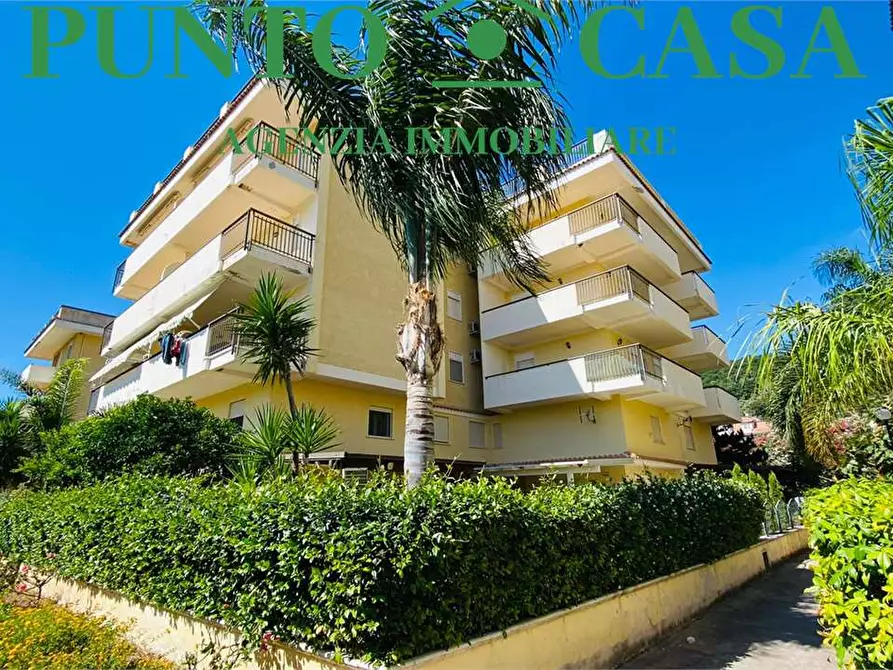 Immagine 51 di Appartamento in vendita  in Loc. Marina De Luca a Nocera Terinese