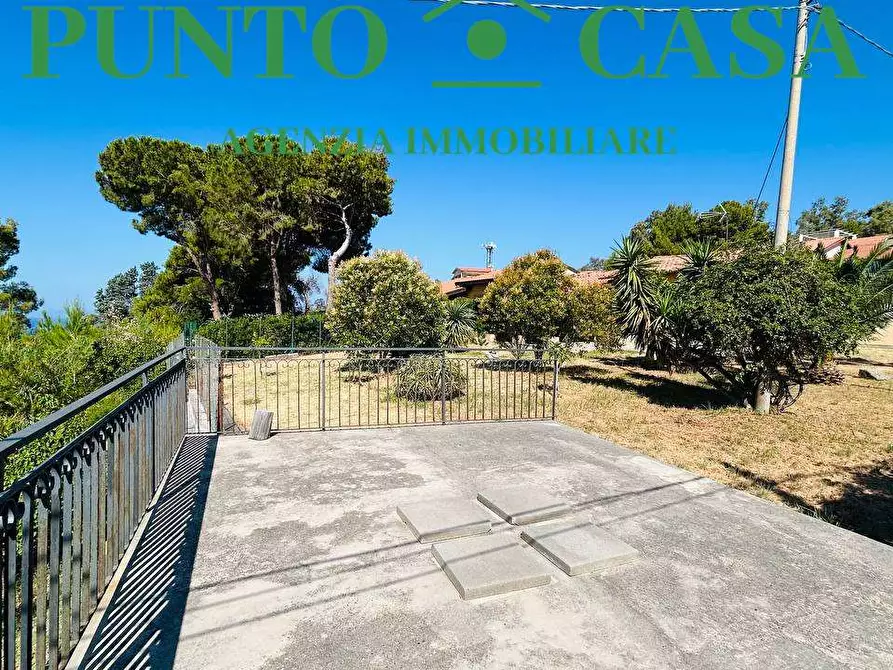 Immagine 23 di Casa bifamiliare in vendita  in Via Principe D'Aquino 17 a Falerna