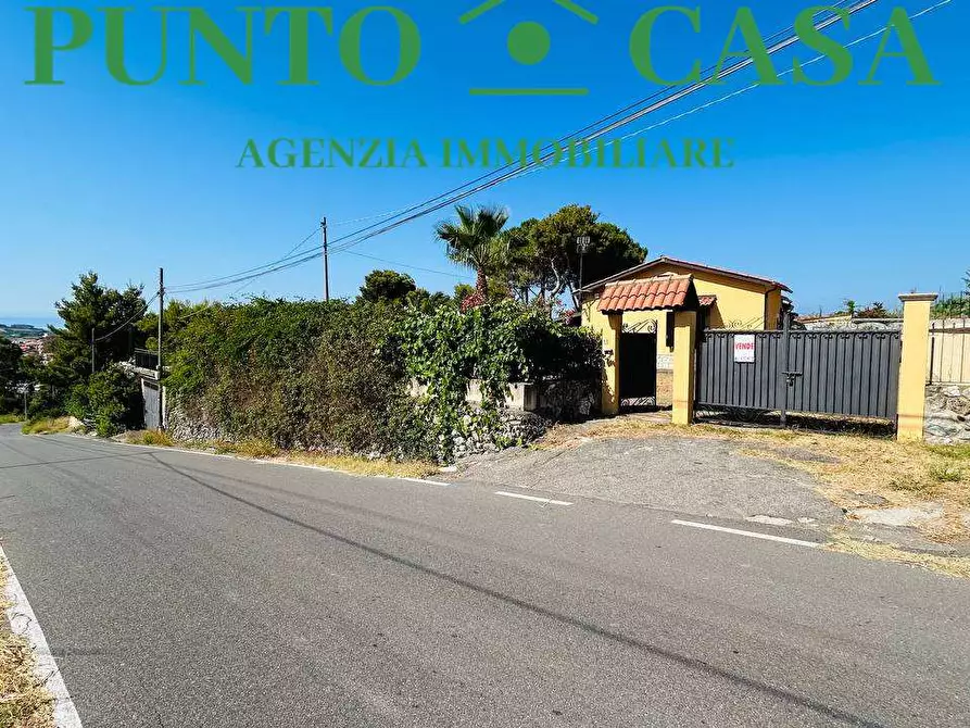 Immagine 31 di Casa bifamiliare in vendita  in Via Principe D'Aquino 17 a Falerna