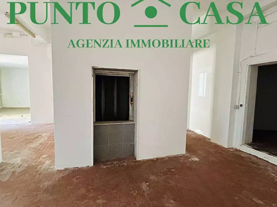 Immagine 10 di Magazzino in affitto  in Via Gaileri a Lamezia Terme