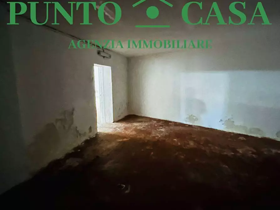 Immagine 17 di Magazzino in affitto  in Via Gaileri a Lamezia Terme