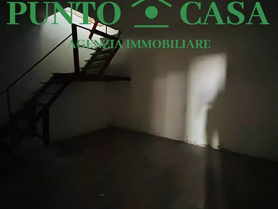 Immagine 20 di Magazzino in affitto  in Via Gaileri a Lamezia Terme