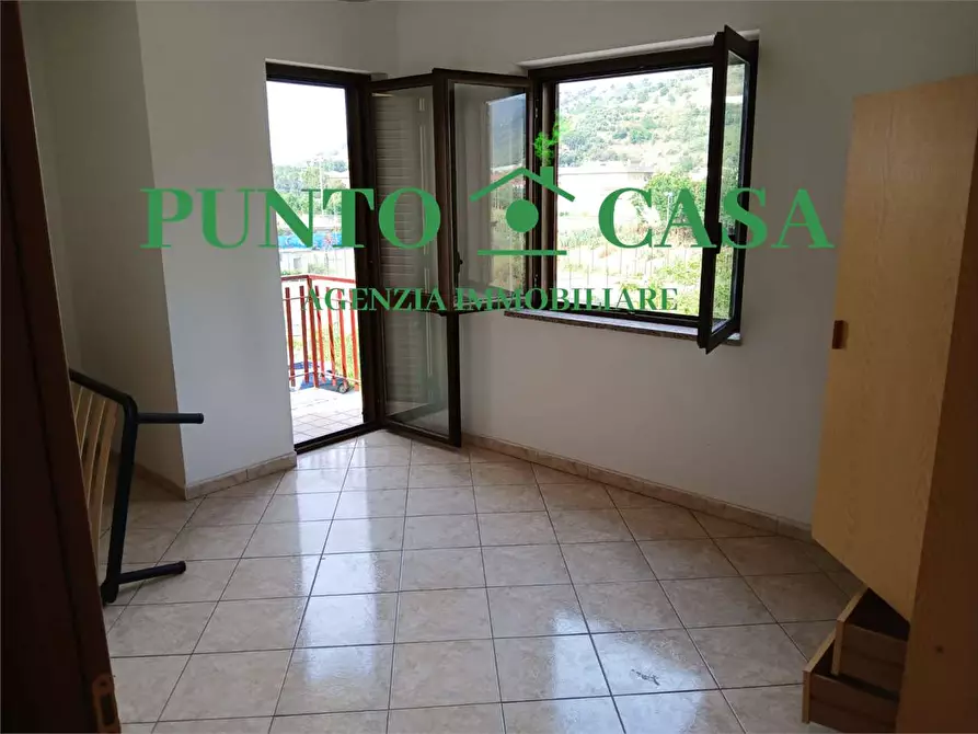 Immagine 10 di Appartamento in affitto  in Via Cavour a Nocera Terinese