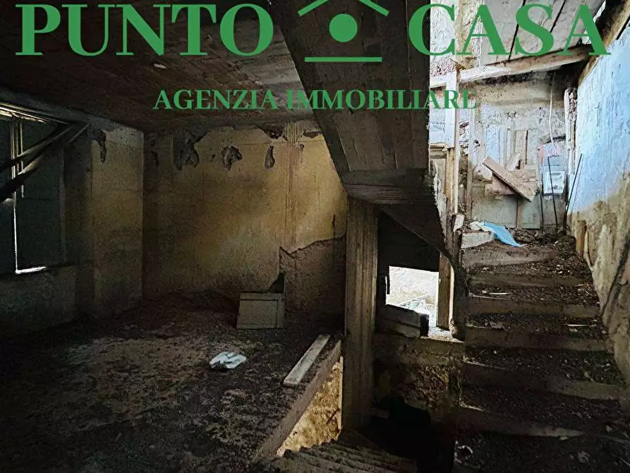 Immagine 10 di Casa indipendente in vendita  in Via Cavour a Lamezia Terme