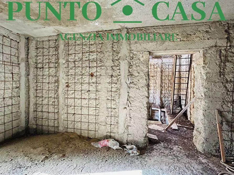 Immagine 3 di Casa indipendente in vendita  in Via Cavour a Lamezia Terme