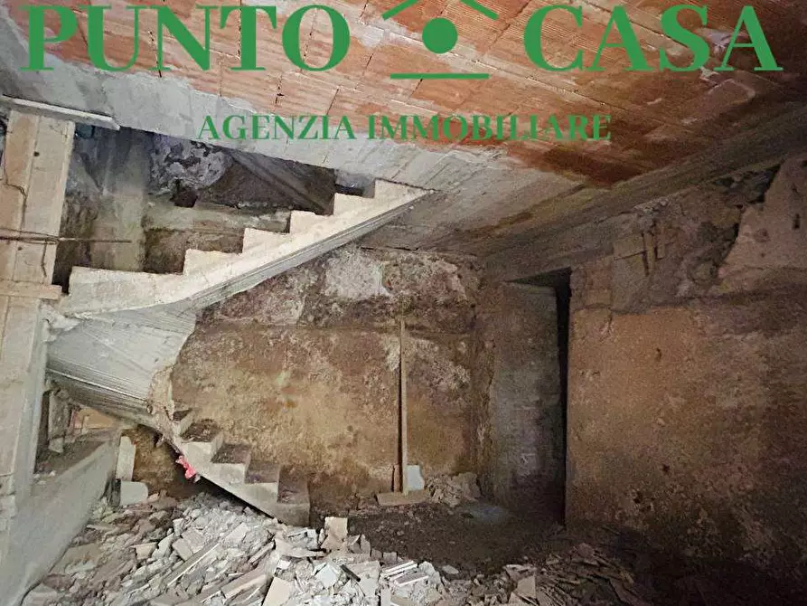 Immagine 13 di Casa indipendente in vendita  in Via Cavour a Lamezia Terme