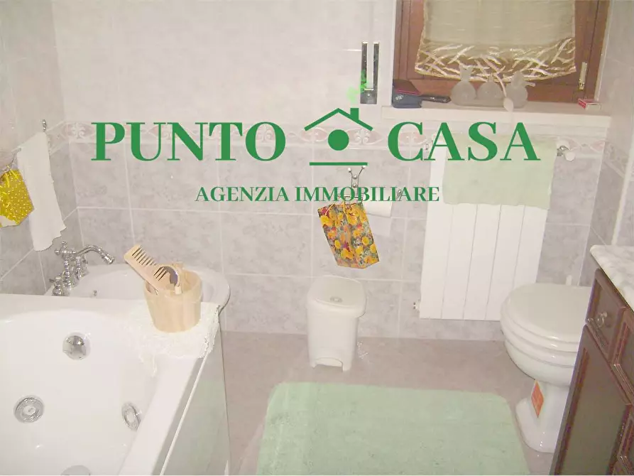 Immagine 13 di Appartamento in vendita  in Via Gabriele Cianflone a Lamezia Terme