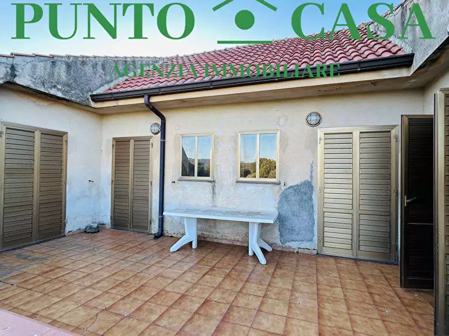 Immagine 5 di Stabile in vendita  in Via Papa Luciani  39 a San Pietro A Maida