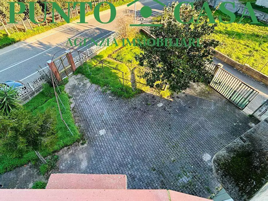 Immagine 12 di Stabile in vendita  in Via Papa Luciani  39 a San Pietro A Maida