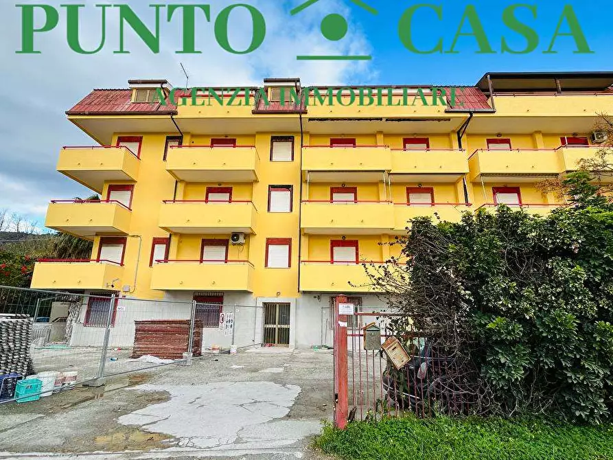 Immagine 1 di Appartamento in vendita  in Località Cartolano a Falerna