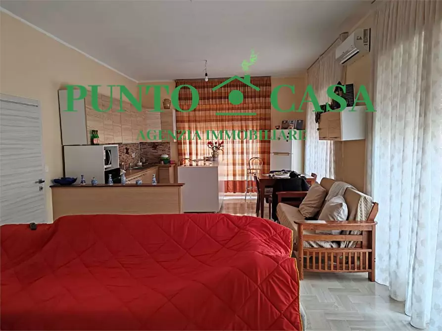 Immagine 6 di Appartamento in vendita  in Via Enrico Toti a Lamezia Terme