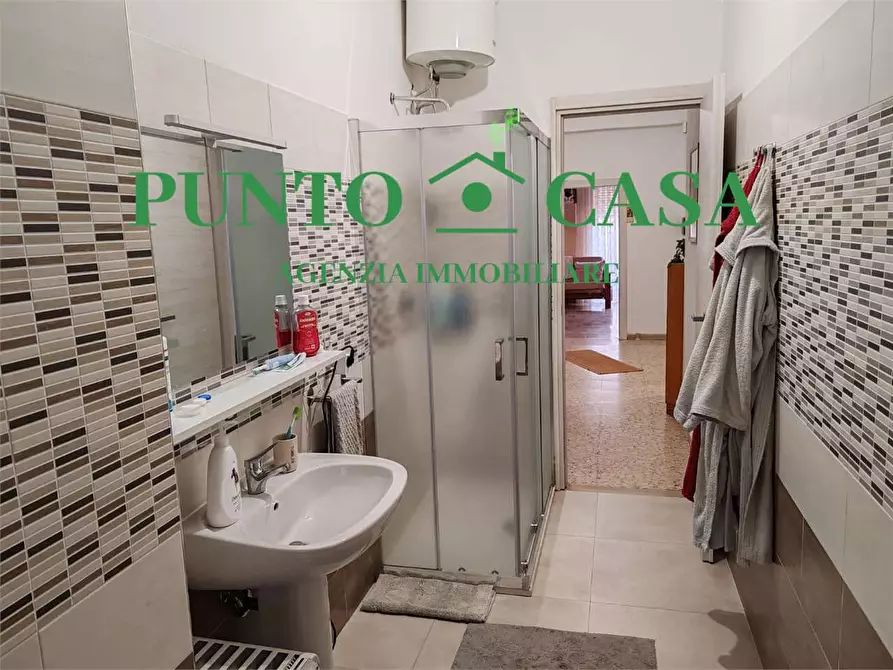 Immagine 11 di Appartamento in vendita  in Via Enrico Toti a Lamezia Terme