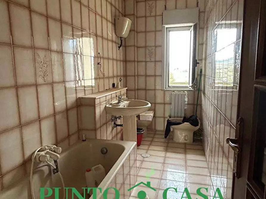 Immagine 15 di Appartamento in vendita  in Via Del Progresso a Lamezia Terme