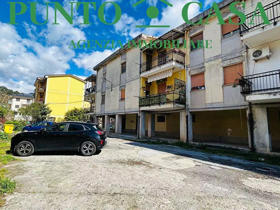 Immagine 28 di Appartamento in vendita  in Via Delle Terme a Lamezia Terme