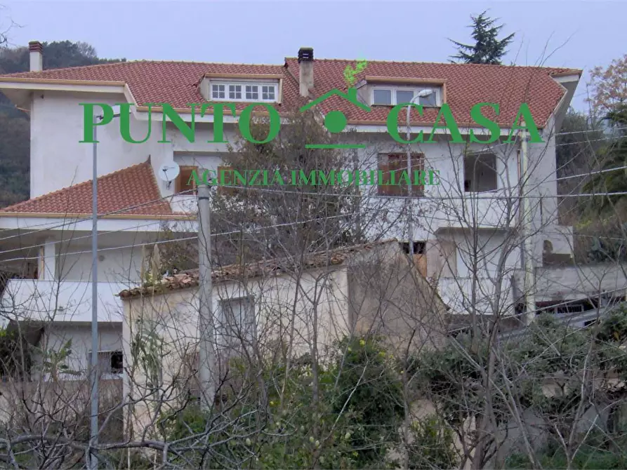 Immagine 49 di Casa bifamiliare in vendita  in Via Canneto a Lamezia Terme