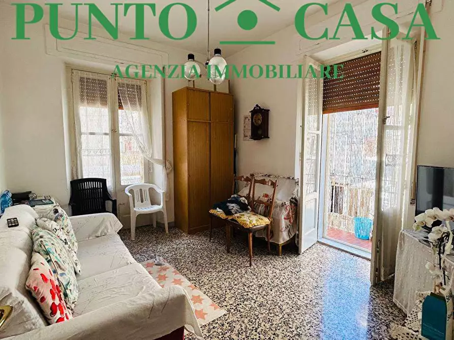 Immagine 2 di Stabile in vendita  in Via Zanotti Bianco a Lamezia Terme