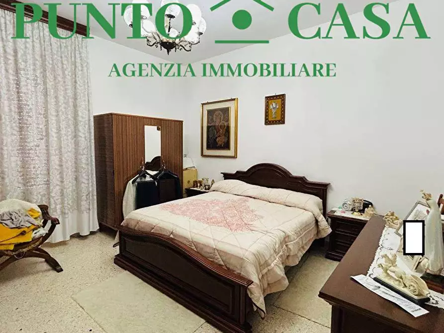 Immagine 5 di Stabile in vendita  in Via Zanotti Bianco a Lamezia Terme