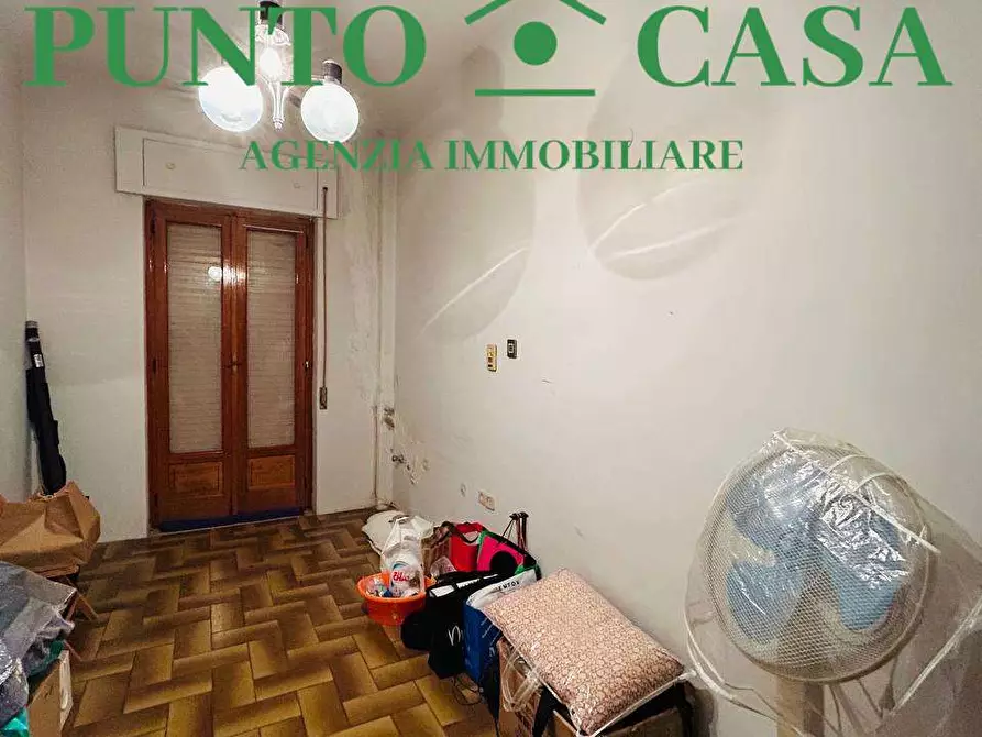 Immagine 11 di Stabile in vendita  in Via Zanotti Bianco a Lamezia Terme