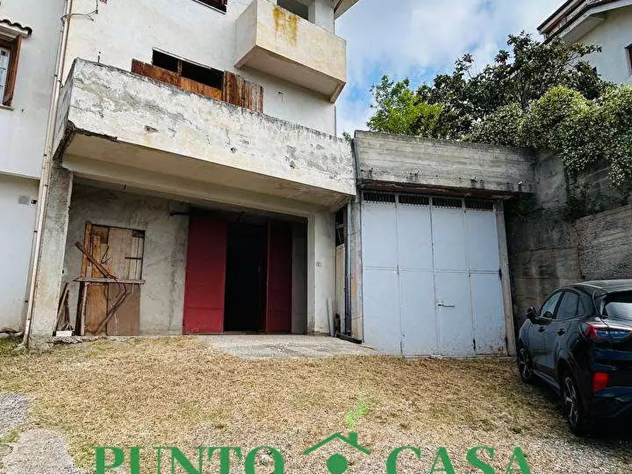 Immagine 51 di Casa bifamiliare in vendita  in Via Canneto a Lamezia Terme