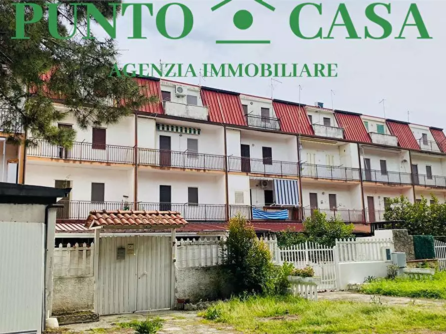 Immagine 15 di Appartamento in vendita  in Via Aldo Moro 16 a Nocera Terinese