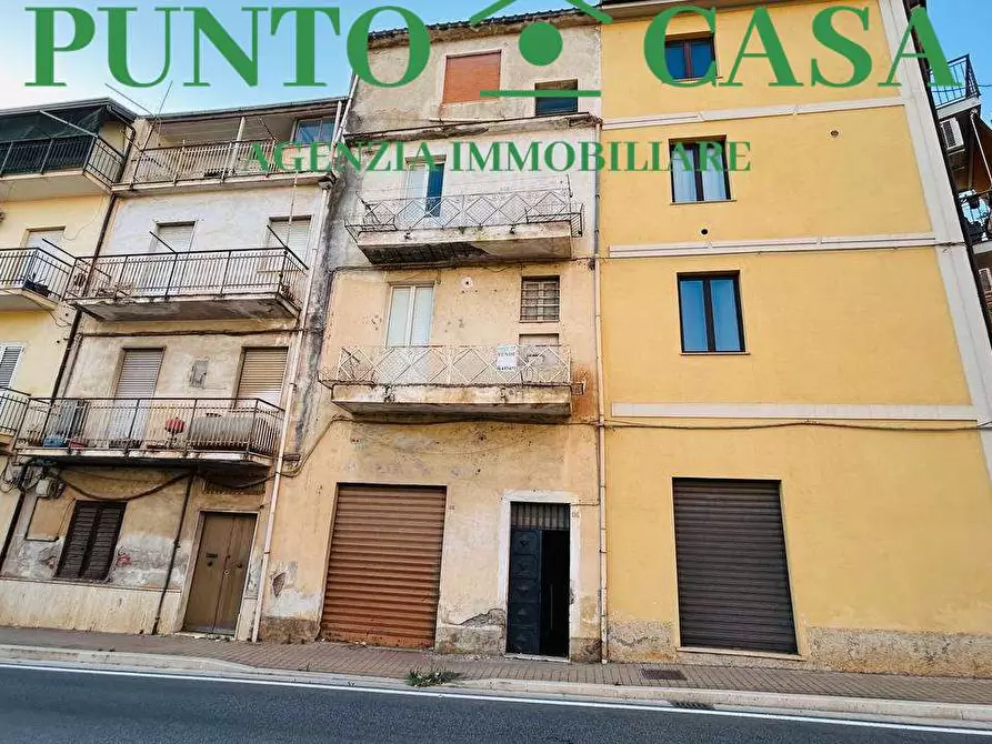 Immagine 1 di Stabile in vendita  in Via delle Terme  a Lamezia Terme