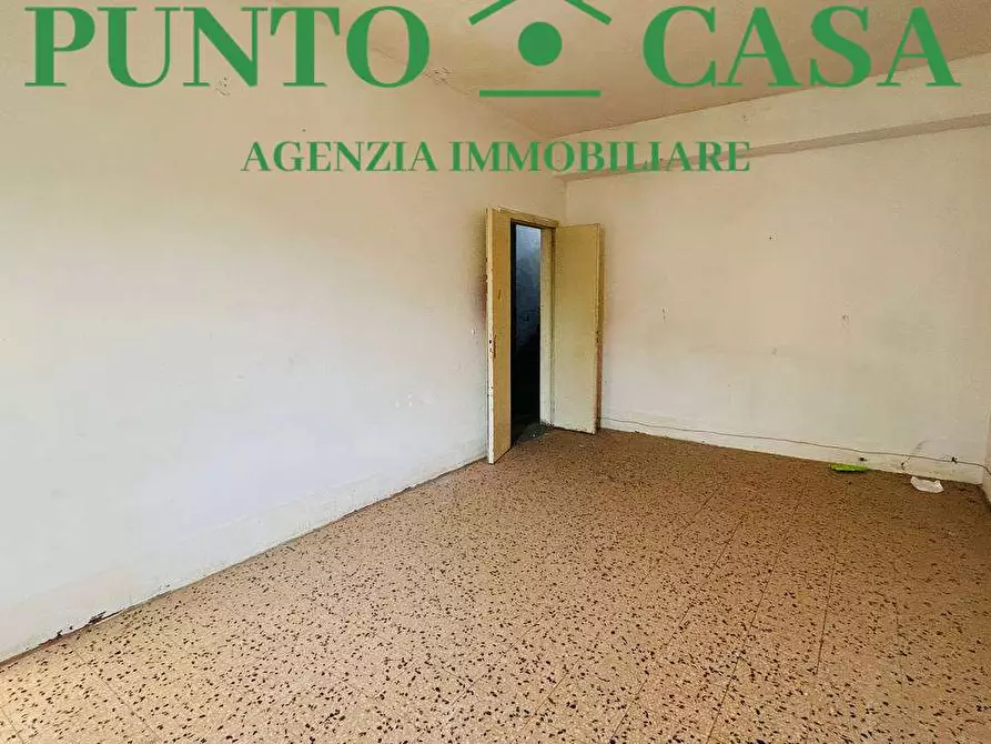 Immagine 6 di Stabile in vendita  in Via delle Terme  a Lamezia Terme