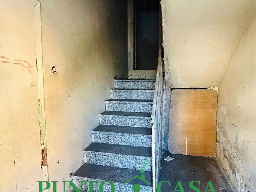 Immagine 19 di Stabile in vendita  in Via delle Terme  a Lamezia Terme