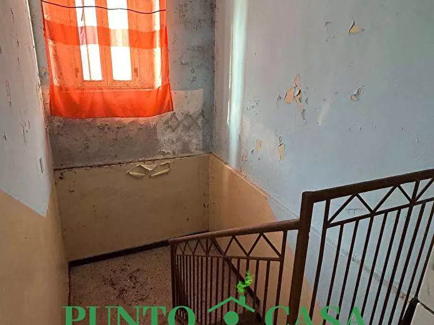 Immagine 28 di Stabile in vendita  in Via delle Terme  a Lamezia Terme