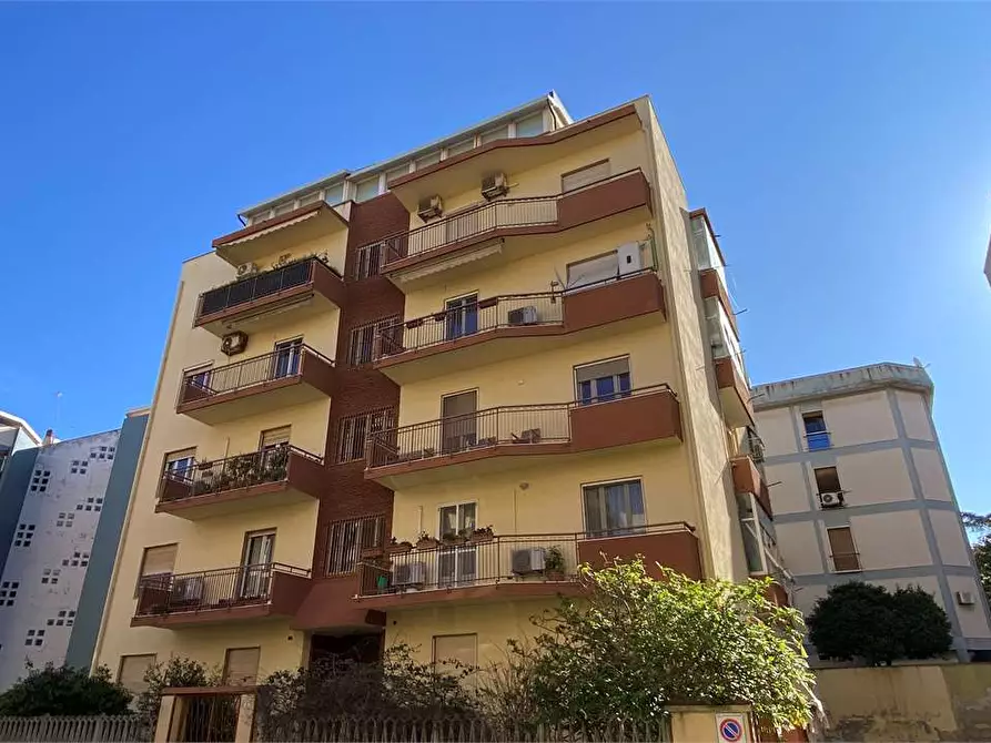 Immagine 1 di Appartamento in vendita  a Cagliari