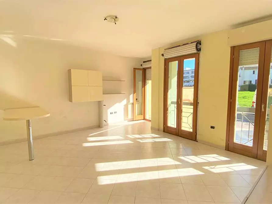 Immagine 9 di Appartamento in vendita  a Cagliari