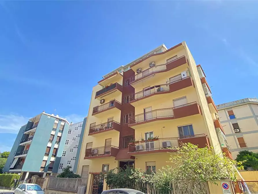 Immagine 2 di Appartamento in vendita  a Cagliari
