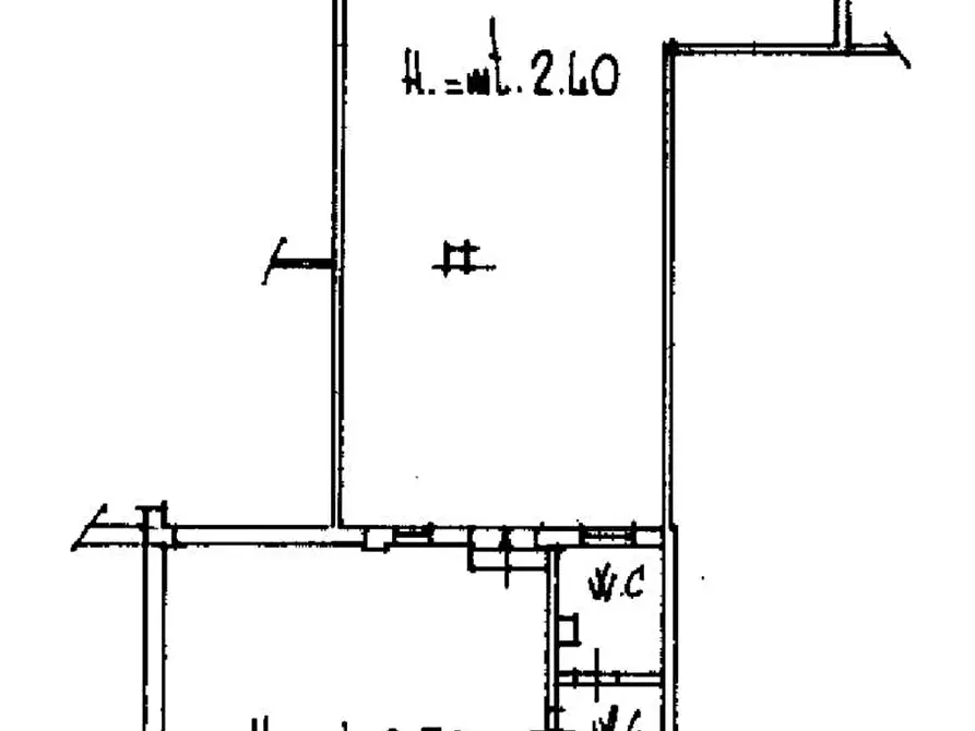 Immagine 12 di Negozio in vendita  a Assemini