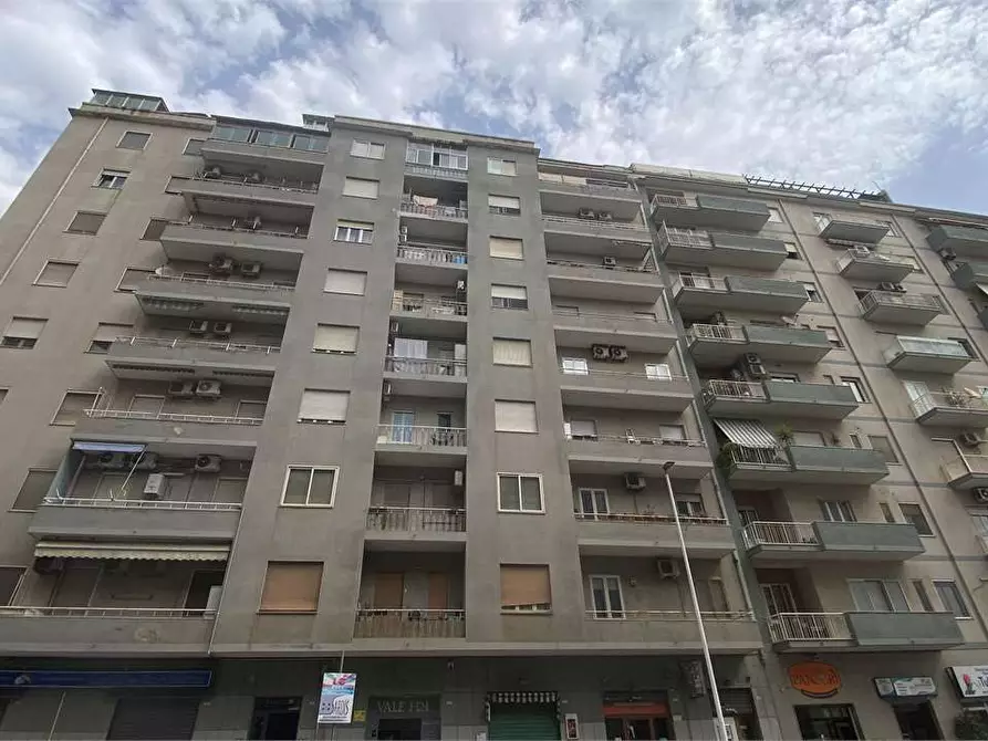 Immagine 1 di Ufficio in affitto  a Cagliari