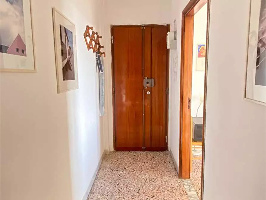 Immagine 2 di Appartamento in vendita  a Cagliari