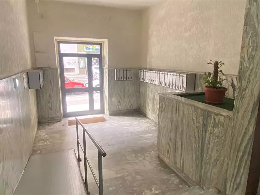 Immagine 4 di Ufficio in affitto  a Cagliari