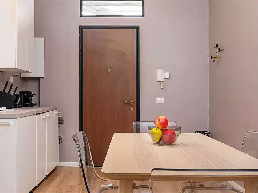 Immagine 1 di Appartamento in vendita  in via Procida  27 a Milano