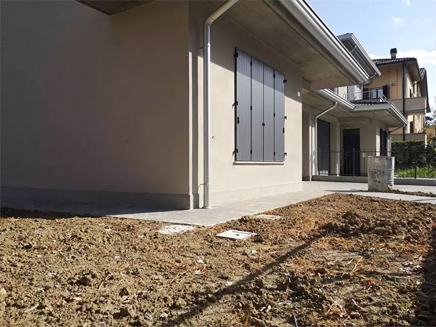 Immagine 22 di Casa bifamiliare in vendita  a Reggio Nell'emilia