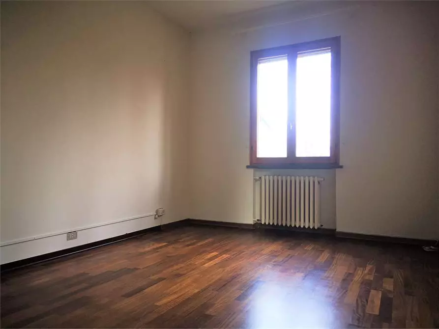 Immagine 8 di Villa in vendita  a Quattro Castella